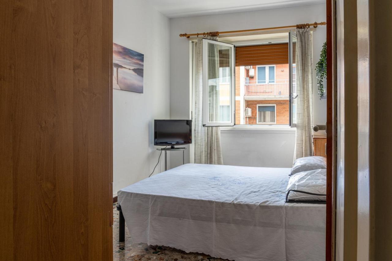 Апартаменти San Donato -M3,Linate Airport,Duomo,Policlinico,Wi-Fi Сан-Донато-Міланезе Екстер'єр фото